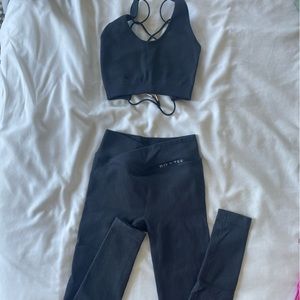 Bo + Tee ribbed crossover leggings Set oh Polly